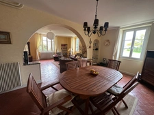 Propriete, ensemble de 2 maisons  et dépendances proche de SEMUR EN AUXOIS (21)
