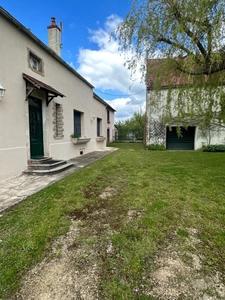 Propriete, ensemble de 2 maisons  et dépendances proche de SEMUR EN AUXOIS (21)