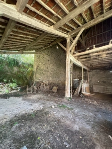 Bel ensemble immobilier axe SEMUR -EPOISSES composé de 2 maisons.