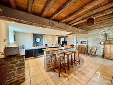 Propriete à vendre 11 pièces VIC DE CHASSENAY (21)