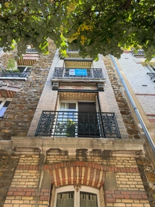Appartement à vendre 3 pièces CHOISY LE ROI (94), centre ville, face parc de la Mairie