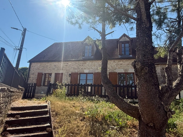Maison à vendre 5 pièces à 8 km de VENAREY LES LAUMES-12 km de MONTBARD