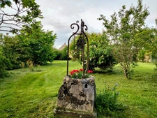 Propriete, ensemble de 2 maisons  et dépendances proche de SEMUR EN AUXOIS (21)