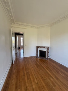 Appartement à vendre 3 pièces CHOISY LE ROI (94), centre ville, face parc de la Mairie