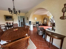 Propriete, ensemble de 2 maisons  et dépendances proche de SEMUR EN AUXOIS (21)