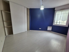 Appartement T3, cave et une place parking