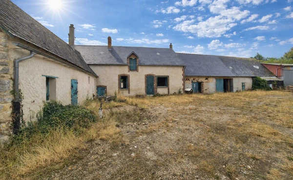 Corps de ferme, dépendances à rénover