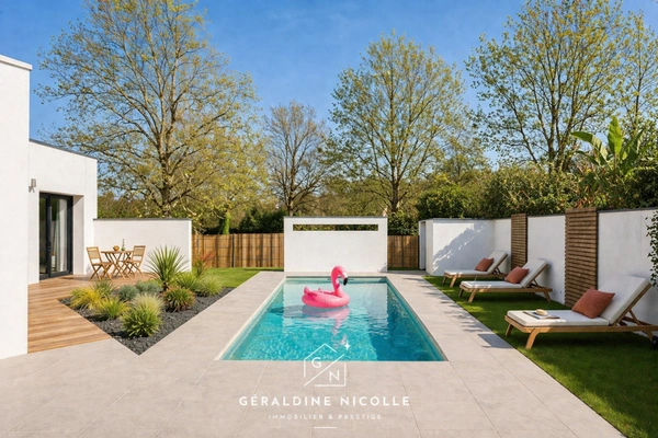 Villa contemporaine avec piscine - prestations de qualité - 5 chambres - 215m2