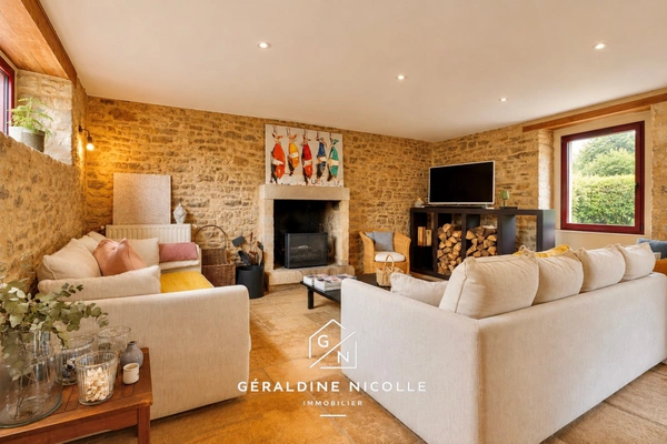 Maison en pierres - charme –centre-bourg de Ploeren – 170 m2 – 5 chambres 