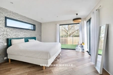 Très belle contemporaine avec piscine - prestations de qualité - 4 chambres + bureau - 215m2