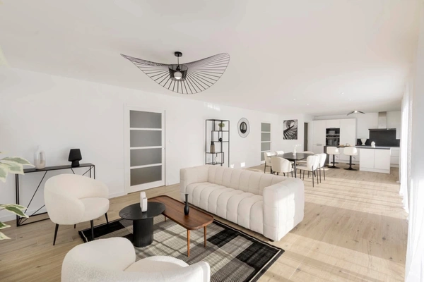 MAISON CONTEMPORAINE - 155 m² - SURZUR