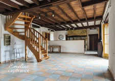 Maison de bourg avec jardinet et studio indépendant