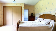 Maison périgourdine familiale avec dépendances
