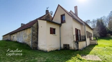Maison périgourdine familiale avec dépendances