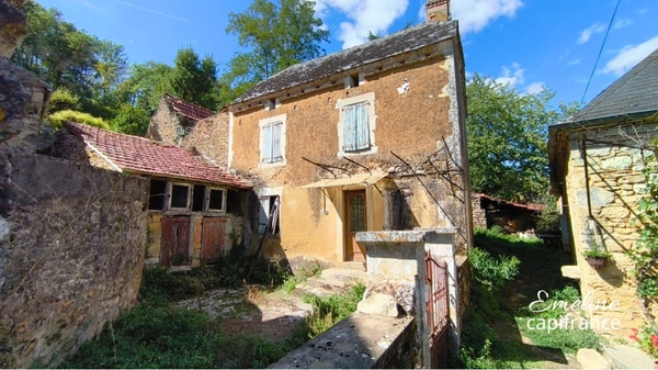 Maison de hameau à restaurer