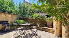 Maison de village de caractère – XIIIe siècle – terrasse – Périgord Noir