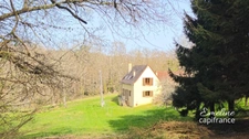 Maison périgourdine familiale avec dépendances