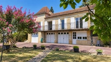 Secteur recherché – Maison avec jardin, garages et studio indépendant