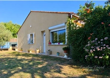 Secteur recherché – Maison de plain-pied avec piscine sur environ 7 000 m²
