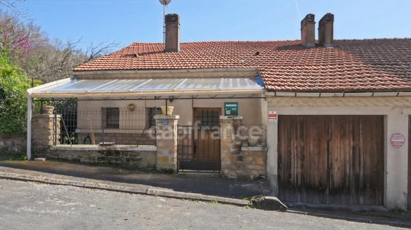 Maison de ville à rénover avec jardin