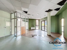 Murs commerciaux 240 m² + sous-sol – centre-ville de Bitche (57230)