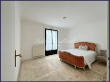 BAISSE DE PRIX. Maison climatisée 8 pièces, 6 chambres à 10/15 minutes de Châtellerault. 