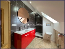 BAISSE DE PRIX. Maison climatisée 8 pièces, 6 chambres à 10/15 minutes de Châtellerault. 