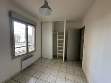 Appartement à vendre 2 pièces avec Balcon et Parking   LYON 8EME ARRONDISSEMENT (69)