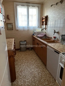 SAINT JEAN DE LA RUELLE au pied du Tram Rol Tanguy Appartement très lumineux de 68 m2