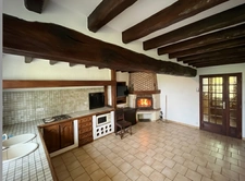 For sale country house with large garden at 1 h 40 south of Paris (Loiret)