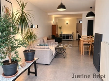 Maison de ville 123 m² – Nevers – Cour & beaux volumes
