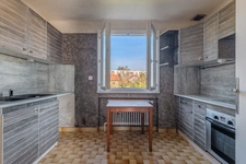 Maison à vendre 6 pièces BRON (69) rue calme Stade J Jaurès