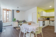 Appartement à vendre 4 pièces LYON 7EME ARRONDISSEMENT (69) Charme sans travaux