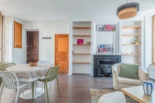 Appartement à vendre 4 pièces LYON 7EME ARRONDISSEMENT (69) Charme sans travaux