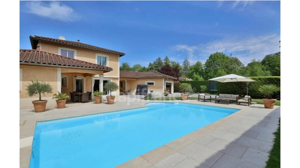 Maison à vendre 6 pièces TASSIN LA DEMI LUNE (69) Bourg 