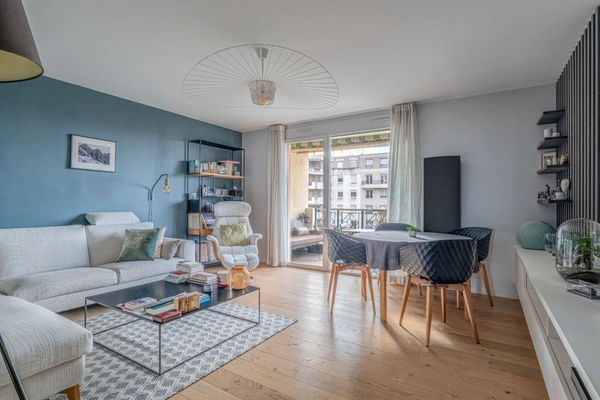 Appartement à vendre 3 pièces LYON 3EME ARRONDISSEMENT (69) terrasse piscine rénové archi