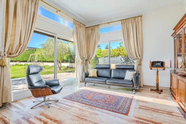 Maison à vendre 8 pièces CALUIRE ET CUIRE (69) Le Vernay, calme, sans vis à vis