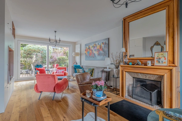 Maison à vendre 6 pièces CAILLOUX SUR FONTAINES (69) piscine calme