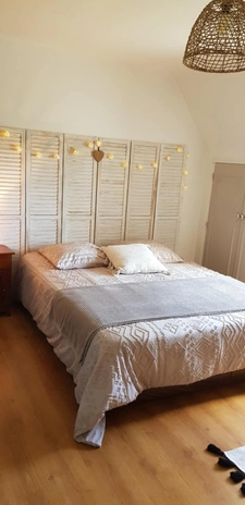 PROPRIETE RENOVEE CAMPAGNE CHIC AVEC PISCINE, DEPENDANCES ET PARC ARBORE CLOS   A BRECH (56)