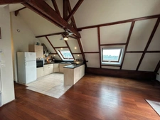 ARZON BOURG Un lieu de vie unique  magnifique appartement de 90 m2 avec studio indépendant et mille possibilités (56)