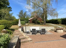 MAISON DE CARACTÈRE - 208 M² DONT VÉRANDA 45 M² - ACCESSIBLE PMR - GRANGE 180 M² AVEC FOSSE DE VISITE - TERRAIN 7000 M² - VANNES 20MIN, PLAGES 30MIN  Saint-Jean-Brévelay (56660) - À 20 minutes de Vann