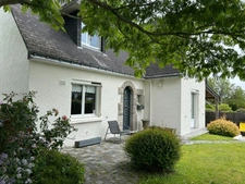ELEGANTE MAISON NEO-BRETONNE RENOVEE VIE DE PLAIN-PIED A BRECH | 126 m² | 4 chambres | Terrain clos de 600 m² | DPE performant  BRECH (56)