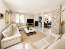 ELEGANTE MAISON NEO-BRETONNE RENOVEE VIE DE PLAIN-PIED A BRECH | 126 m² | 4 chambres | Terrain clos de 600 m² | DPE performant  BRECH (56)