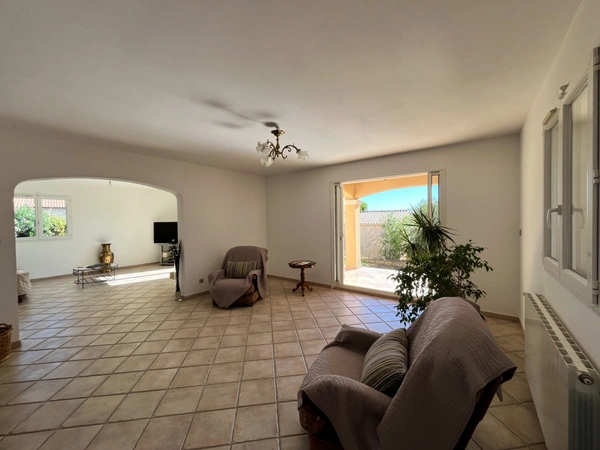 LA CIOTAT-Charmante villa T6 – Vue mer & calme absolu !