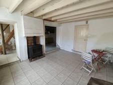 Maison à vendre 3 pièces  (79)