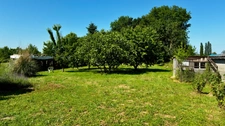 Exclusivité Capifrance – Maison individuelle de 101 m² et sa dépendance aménageable de 25 m² – Grand terrain clos de 1 980 m² avec sa piscine de 4x8m – Charette-Varennes (71270)