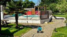 Exclusivité Capifrance – Maison individuelle de 101 m² et sa dépendance aménageable de 25 m² – Grand terrain clos de 1 980 m² avec sa piscine de 4x8m – Charette-Varennes (71270)