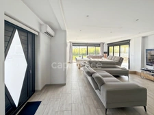 Une maison contemporaine avec vue mer, volumes généreux et cadre de vie privilégié à Sainte-Marie