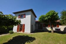 Maison 6 pièces - 3 ou 4 chambres - 107 m² - garage