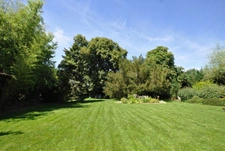 Maison de campagne dans parc arboré 3000 m². Moissieu sur Dolon 38270